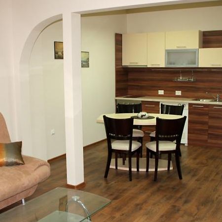 Diva Apartment Varna Buitenkant foto